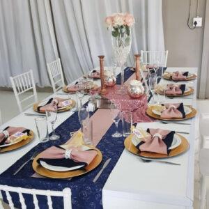 La Louise Wedding Decor blue and pink table